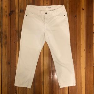 Joe Fresh white jean capris